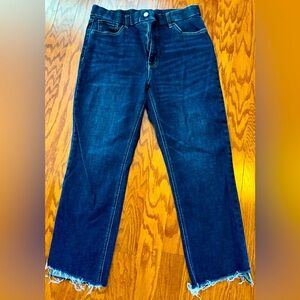 BLUE BY ARTEMIS
High Rise Straight Jean
12 | Indigo